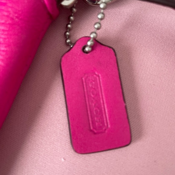 Pink coach card case - Picture 5 of 8